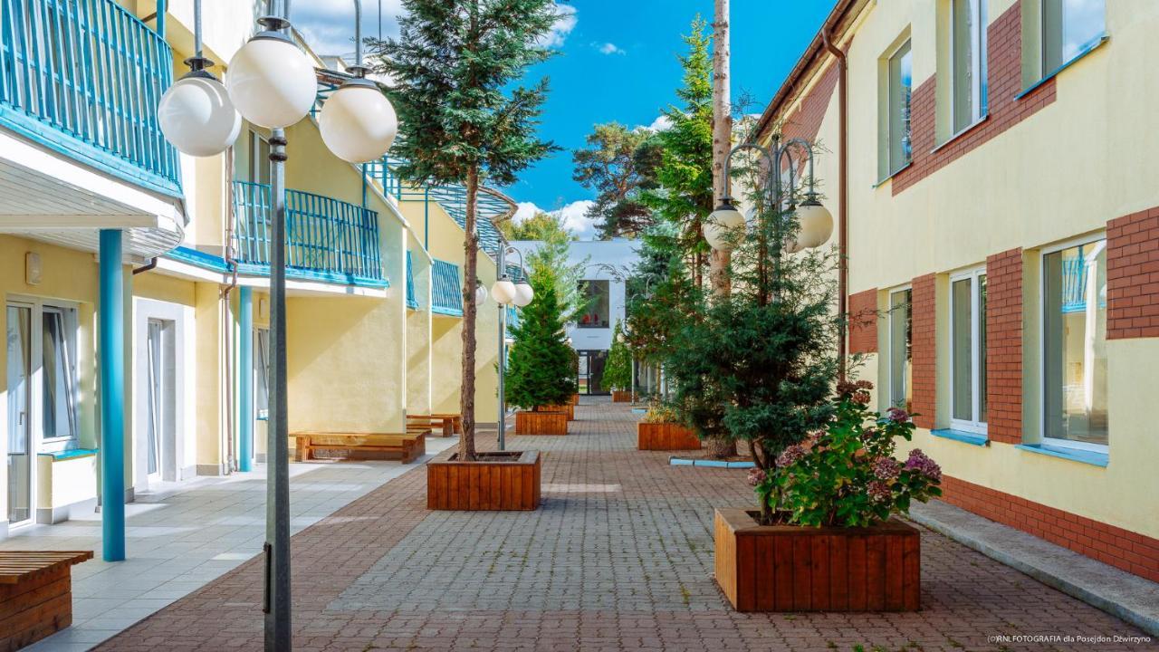 Ow Posejdon Dzwirzyno Hotell Eksteriør bilde